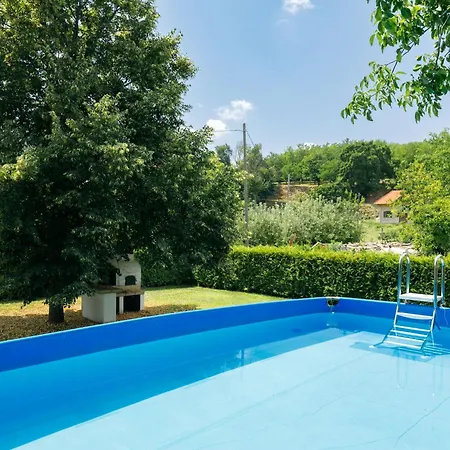 Pentaller By Interhome